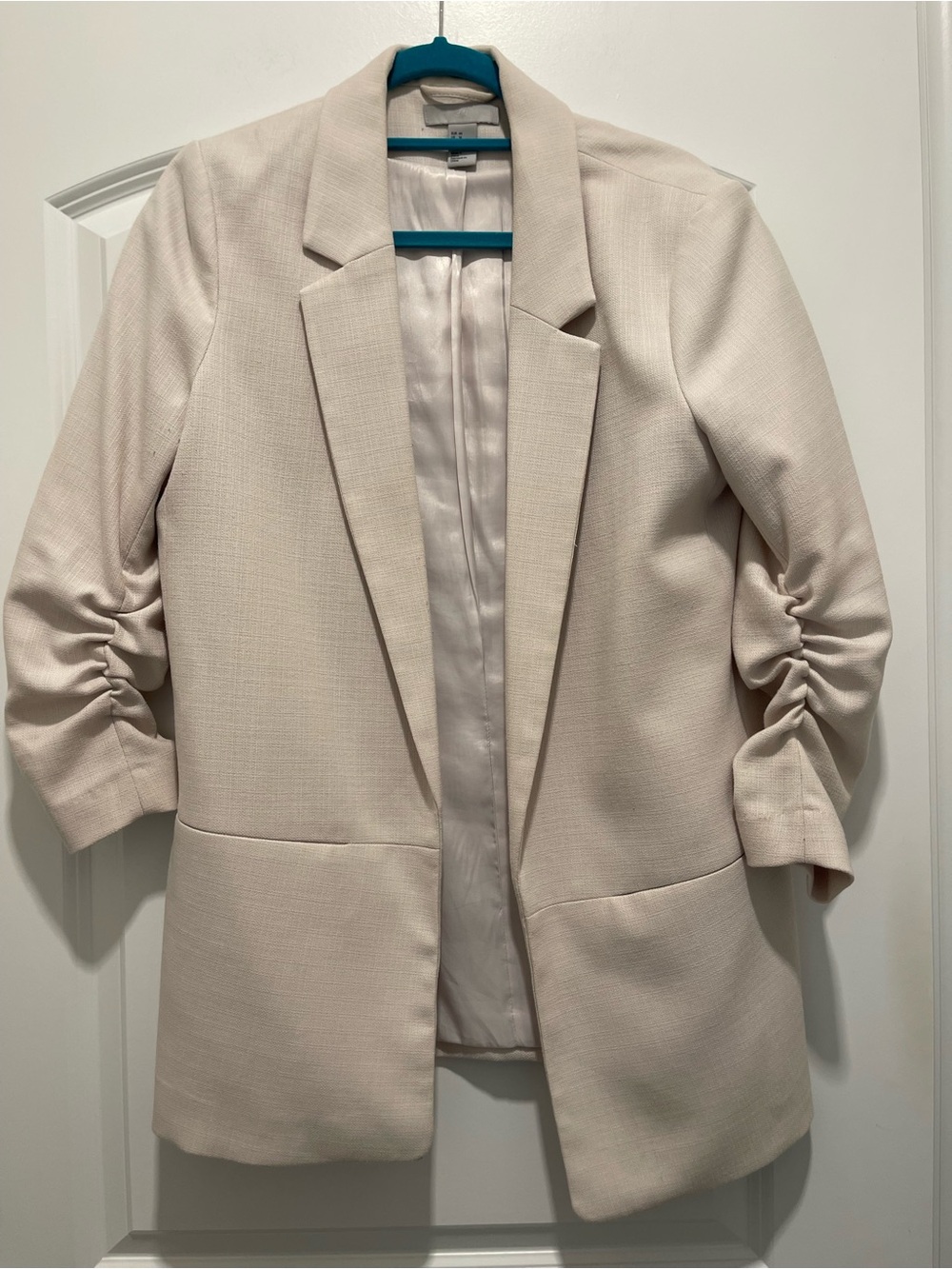 H&M Light Cream Ruched-Sleeve Open Blazer